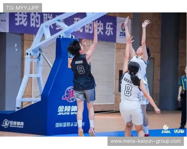 女篮精神点燃每一位追梦少年，女篮团队精神
